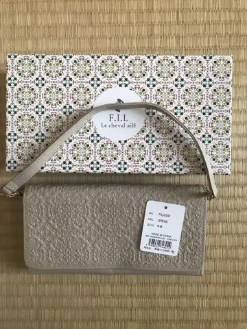 F.I.L 그레이 가죽 장지갑