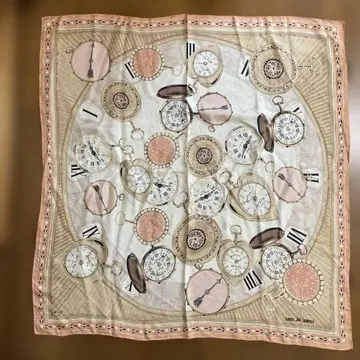 JUNKO SHIMADA 실크 스카프 회중시계 디자인