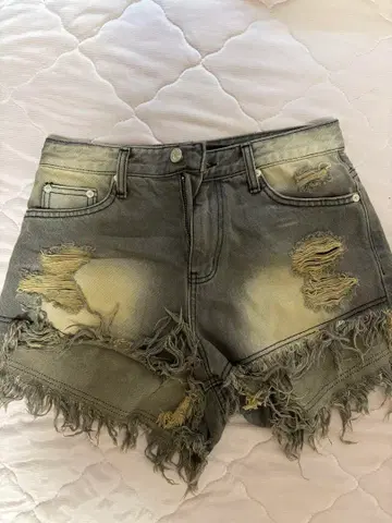 bohemianseoul 데미지 워싱 쇼츠