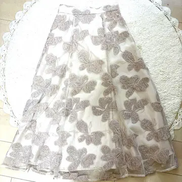 노엘라 롱 스커트 정가 17600엔