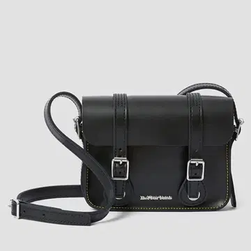 [ 새상품급 ] Dr. Martens 7인치 사첼백 블랙