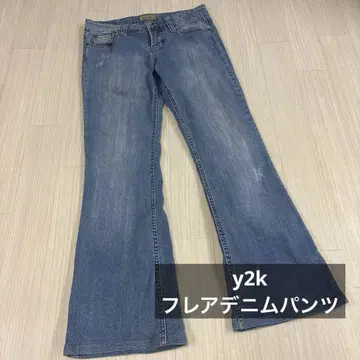 부츠 컷 데님, 라이트 블루, 데미지 가공 y2k 페어리 그런지