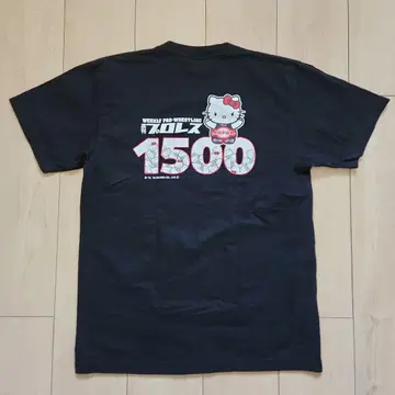 HELLO KITTY x 주간 프로레슬링 1500호 기념 콜라보 T셔츠