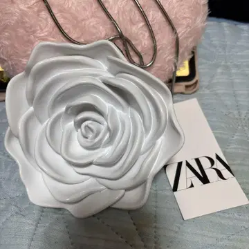 자라 화이트 로즈 파티 백