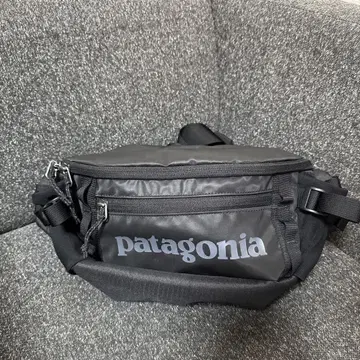 [새상품급] Patagonia 파타고니아 힙색 블랙홀 검정 5L