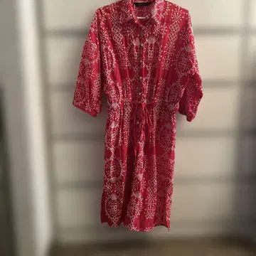 ZARA WOMAN 빨간색 자수 원피스 M 사이즈