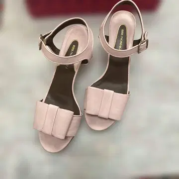 핑크 앵클 스트랩 샌들
