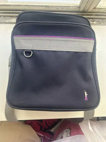 심플한 블랙 백