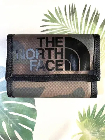 새상품급 THE NORTH FACE 카모플라쥬 3단 폴더형 지갑