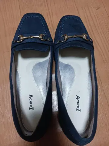 AcureZ 네이비 스퀘어 토 로퍼