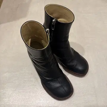 CLANE 클라네 EDGE ROUND SHORT BOOTS 부츠 37