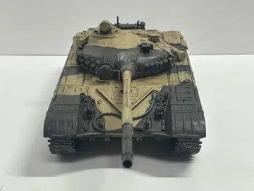 타미야 1/35 T-72M1 완제품 이란 혁명 방위대 탱크 모형