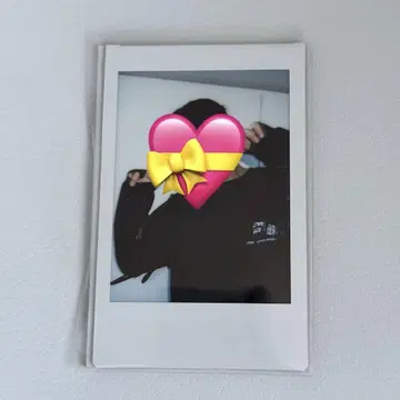 EVNNE 사인 포함 폴라로이드 케이타