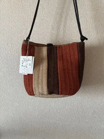 필 에 쿠치레 숄더 백