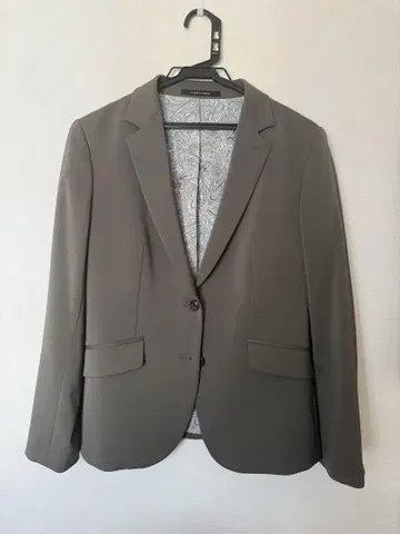 KASHIYAMA 테일러드 자켓
