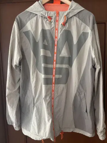 Vaundy VAWS Logo Jumper L 사이즈 시착만 한 상품