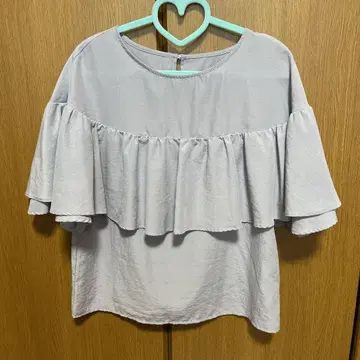 어반 리서치 프릴 소매 블라우스