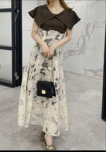 dazzlin 마이너스 5kg 원피스 오팔 플라워 코르셋 원피스