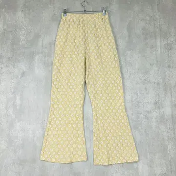 쥬노아 JUNOAH 플라워 레이스 이지 팬츠 베이지 화이트 플레어