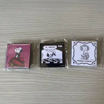 피넛 카페 오사카 한정판 캔뱃지
