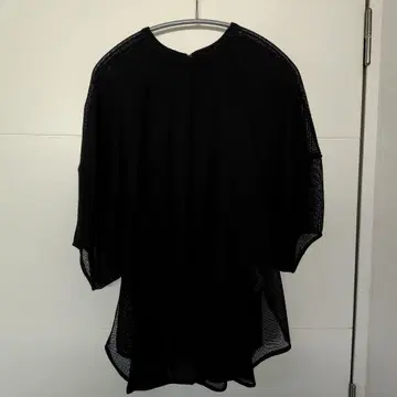 CLANE 메쉬 폼 슬리브 블라우스 블랙 사이즈 1