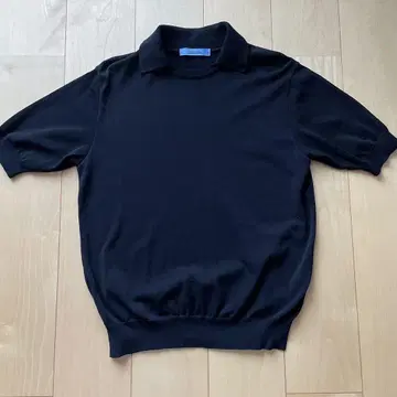 blu bre 카라 부착 크루넥 티셔츠