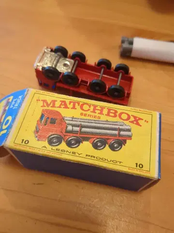 MATCHBOX 시리즈 10 빨간 트럭