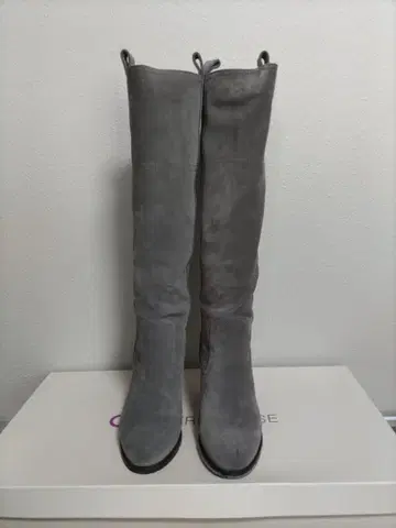 그레이 스웨이드 롱 부츠 힐