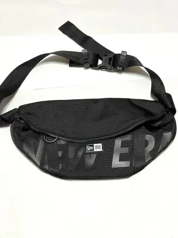 NEW ERA (뉴에라) 힙색/바디백