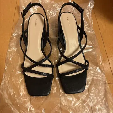 란다 블랙 스트랩 샌들 L 사이즈