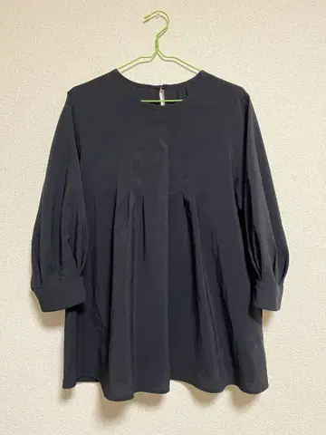 새상품급 스픽 앤 스팬 드라이 와셔 턱 블라우스 블랙