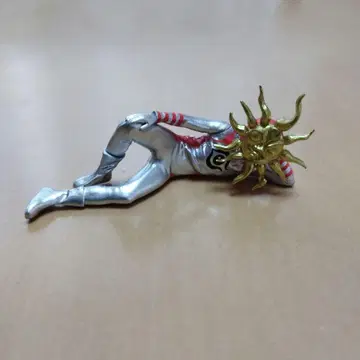 타로맨 가챠 피규어 편안한 거인