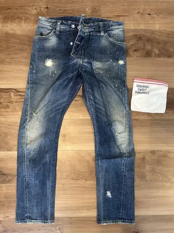 DSQUARED2 데미지 데님 팬츠 손수건