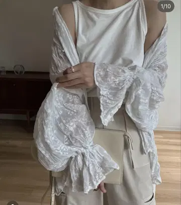 Willfully wrinkle embroidery 블라우스