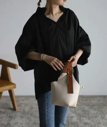 벌룬 슬리브 셔링 블라우스
