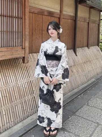 GRL 유카타 꽃무늬 모노톤
