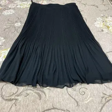 블랙 플리츠 스커트