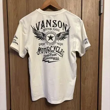 VANSON 화이트 티셔츠 백 프린트 속건성