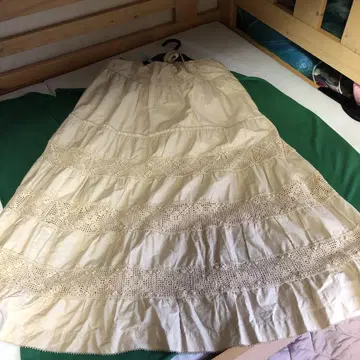 베이지 플레어 스커트 면100%