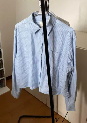 UNIQLO JW ANDERSON 크롭 긴팔 셔츠 L 사이즈
