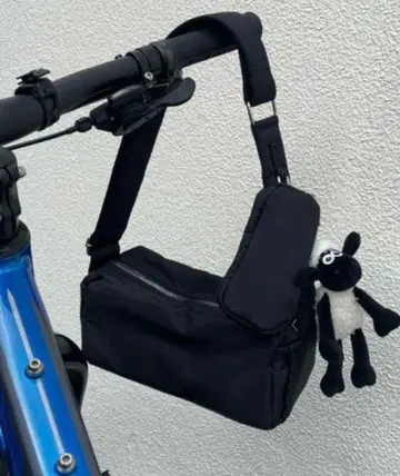 새상품 OBENTOU BAG / 미니 파우치 포함 스퀘어 백