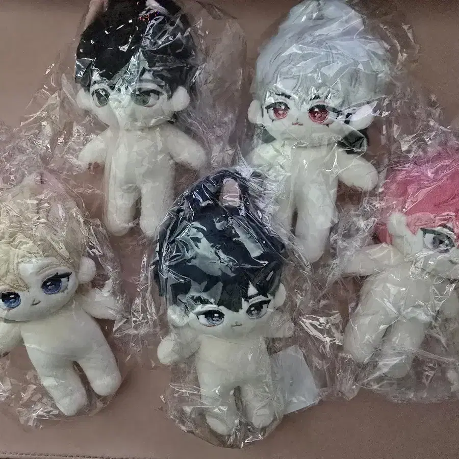 PLAVE | 플레이브 [Sealed] Plave Podungplave Hamin 10cm Bone