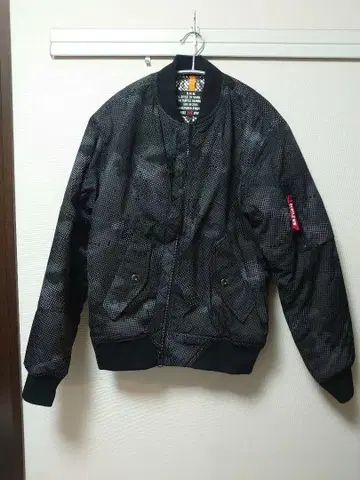 BURTLE 메쉬 점퍼 L 사이즈 블랙