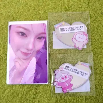 NiziU [해피 드로우] 포토 카드 & 아크릴 거울 스티커 2종 아야카