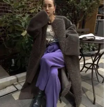 ameri REVERSIBLE TWIN BOA COAT