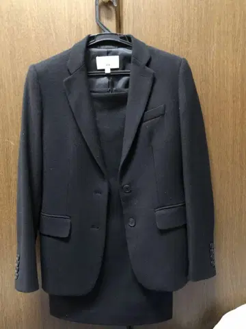 유니클로 CARINE ROITFELD 스커트 정장 셋업 S