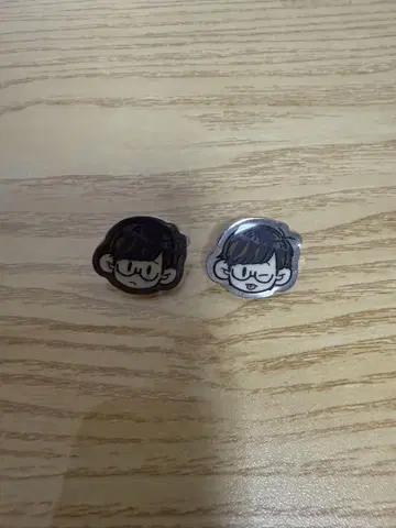 가와사키 타카야 2025 아직 꿈속에서 투어 굿즈 핀즈 2종 세트