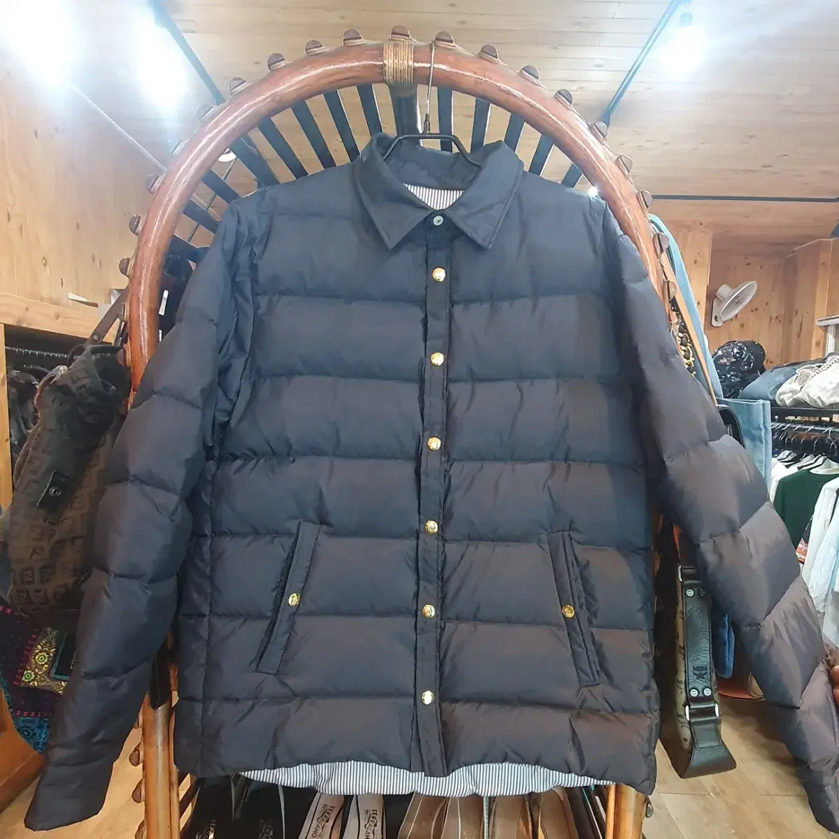 MONCLER | 몽클레어 Moncler Gamme Bleu Gold Trim Padded