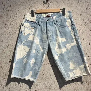 TOMMY JEANS 데님 숏 팬츠 토미 진스 블리치