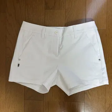 브리핑 화이트 숏 팬츠 여성용